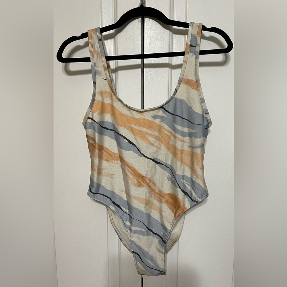 REVEL REY Abstract Print One Piece Swimsuit NWT … size L